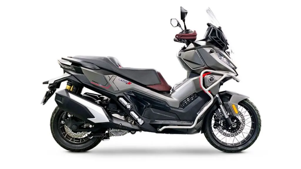 imagem lateral VOGE SR450X