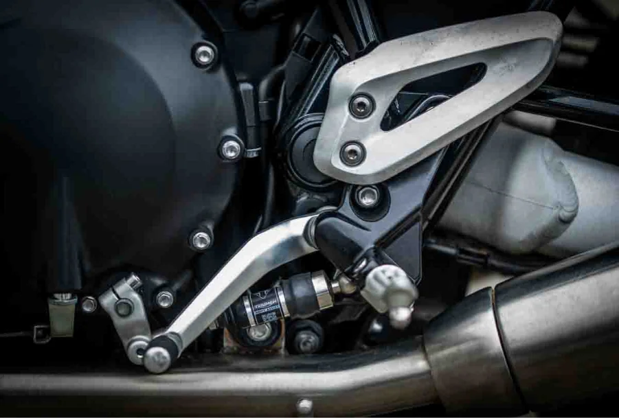 imagem do quickshifter da speed twin 1200