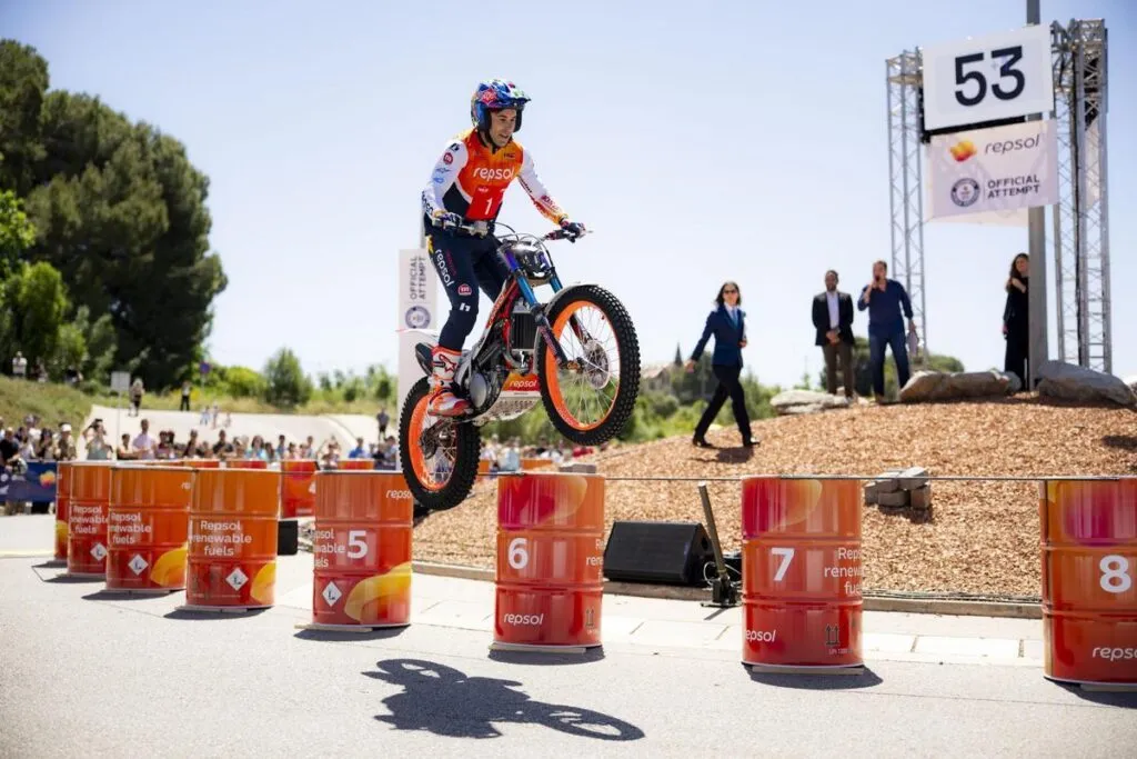 imagem toni bou em ação