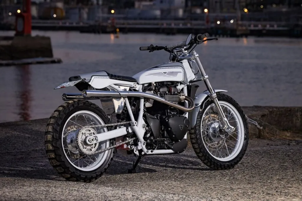 imagem triumph custom japan