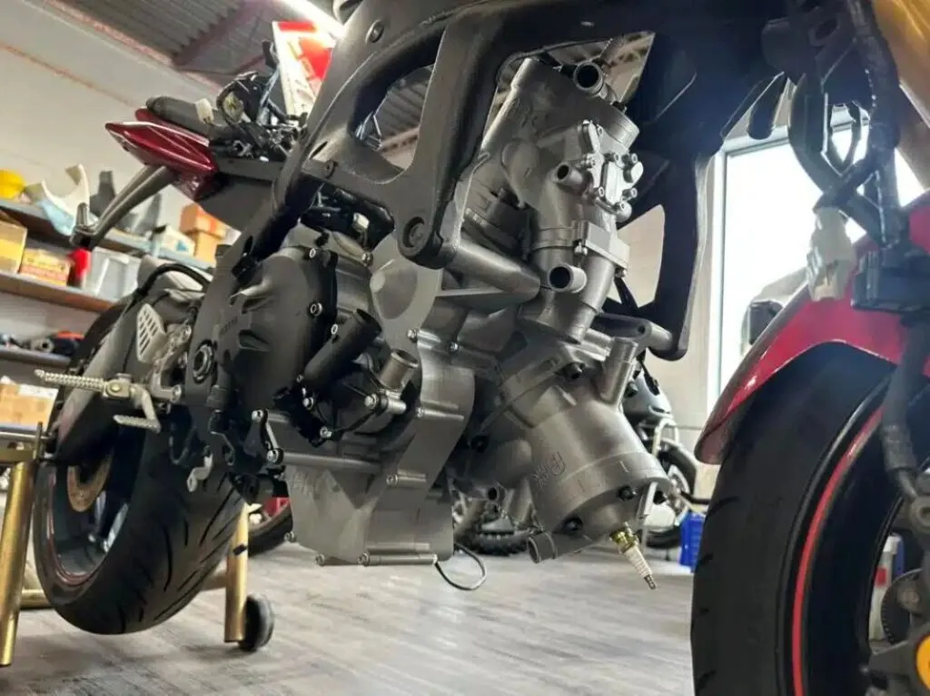 imagem do motor da BRC R600V2
