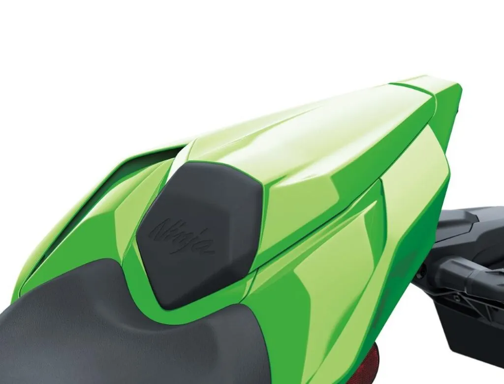 imagem da rabeta da zx-10rr monoposto
